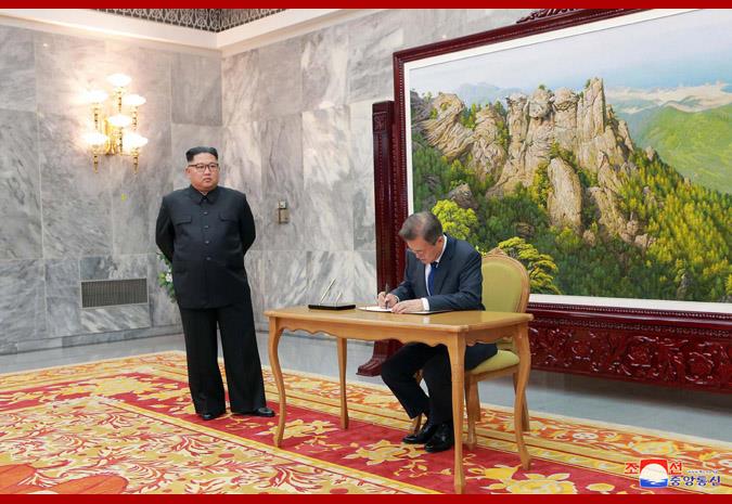 33624398_2068530213218920_6242489868132286464_n