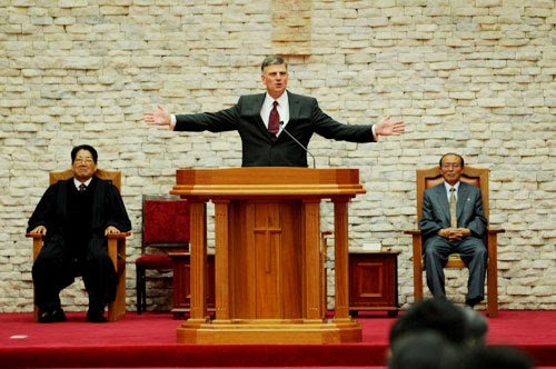 67669723_779537512459414_143783109794463744_n