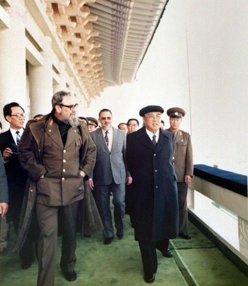 tumblr_n89h6ih7YC1qap9gno1_500